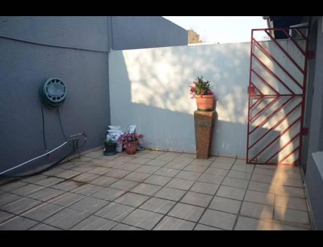 3 BEDROOM SIMPLEX FOR SALE IN KLOPPERPARK